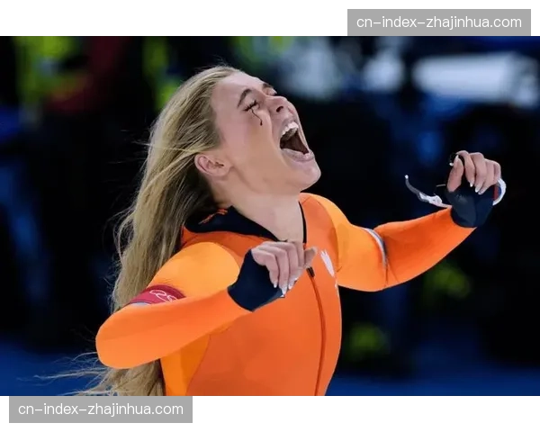 荷兰速滑女将莱尔丹女子1000米破奥运纪录 力压队友科克夺金